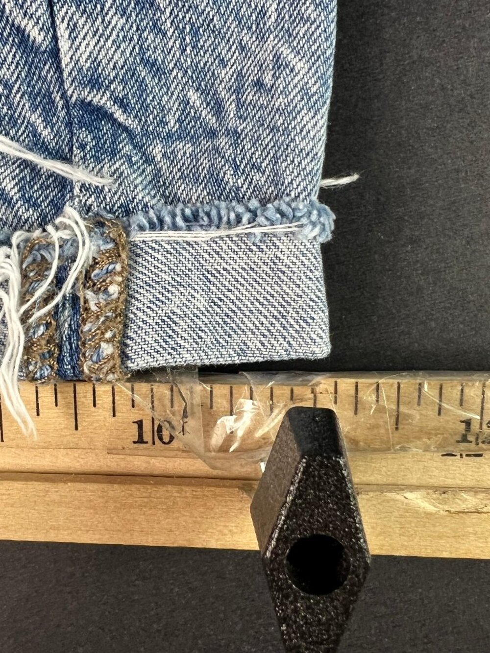 American Eagle Shorts Women's 25* Mom Blue Faded Cuffed Distressed Denim Tag 0 - Picture 12 of 16